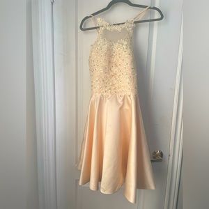 WORN ONCE . quince damas dress/grad dress /wedding dress .